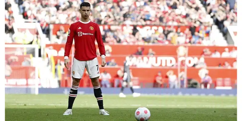 Khối Tài Sản To Lớn Của Cristiano Ronaldo: CR7 Có Bao Nhiêu Tiền?